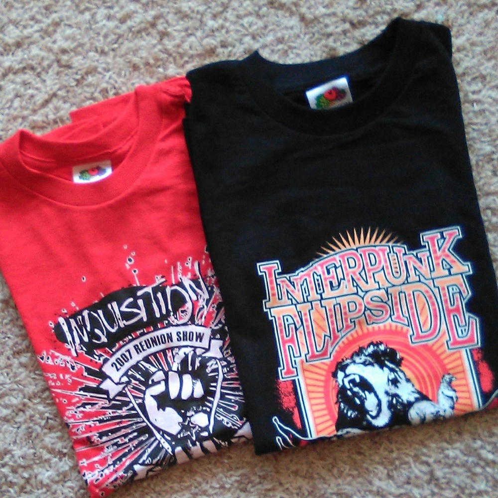2 graphic tees sz 14/16